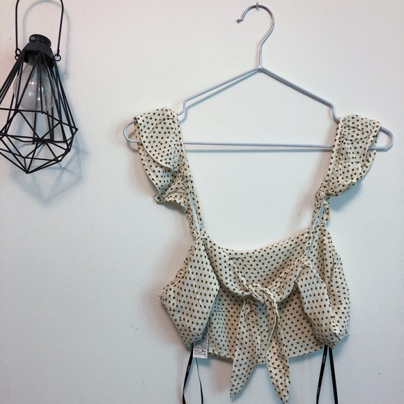 NWOT F21 Polka Dot Tie-Back Crop Top - Picture 2 of 5